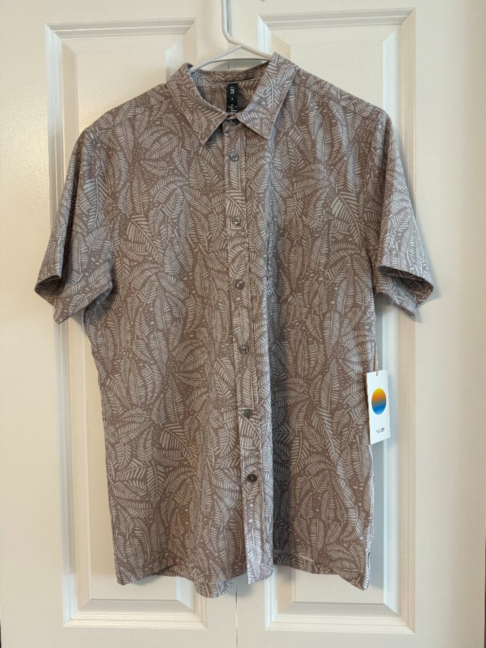 Vuori Short Sleeve Bridge Button Down, Men’s M, NWT